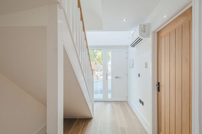 3 Bedroom Terraced House For Sale In Turnbull Close, Canada Lane, Faringdon, SN7