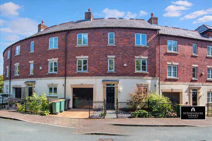 4 Bedroom Town House For Sale In Danvers Way, Fulwood, Preston, PR2