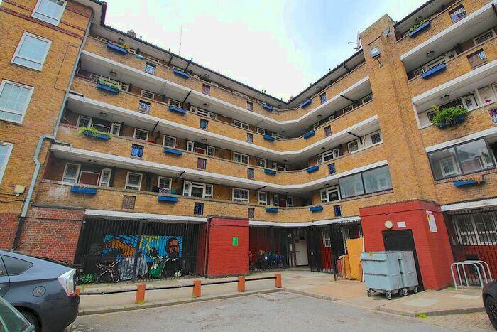 4 Bedroom Flat To Rent In Wades Place, London, E14