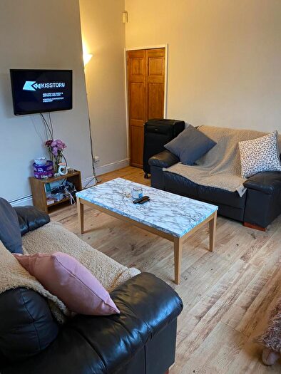 3 Bedroom House To Rent In Ashley Terrace, Selly Oak, West Midlands, B29