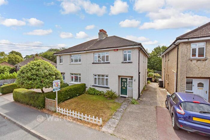 3 Bedroom Semi-Detached House For Sale In Jubilee Road, Littlebourne, Canterbury, Kent, CT3