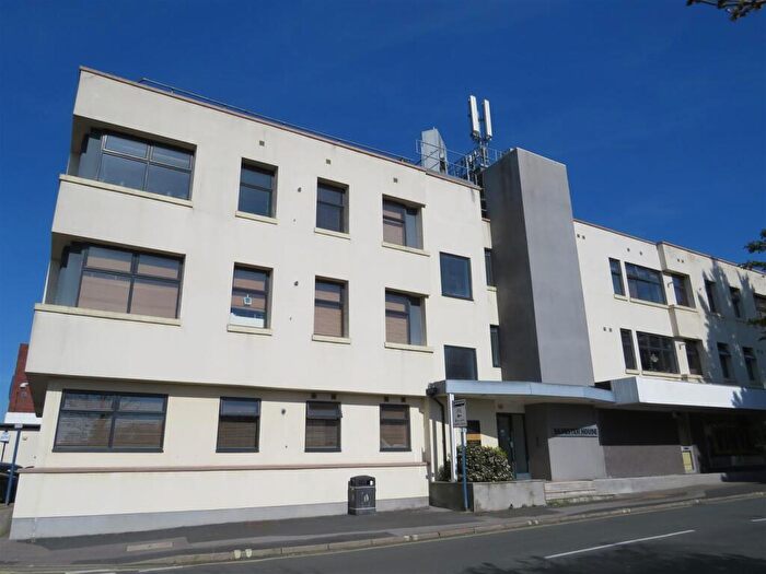 1 Bedroom Flat To Rent In Silvester Road, Waterlooville, PO8