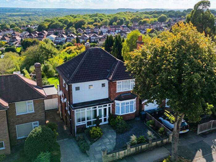3 Bedroom Detached House For Sale In Oakdale Road, Carlton, Nottingham, NG4