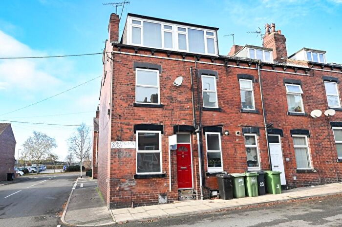 3 Bedroom End Of Terrace House To Rent In Conference Place, Armley, Leeds, LS12