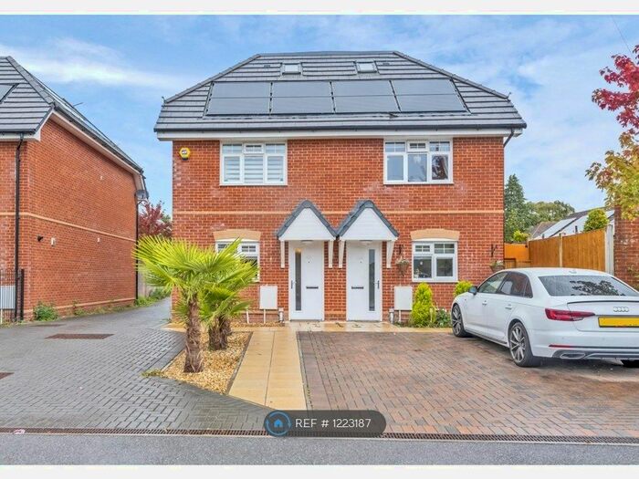 3 Bedroom Semi-Detached House To Rent In Milne Road, Poole, BH17