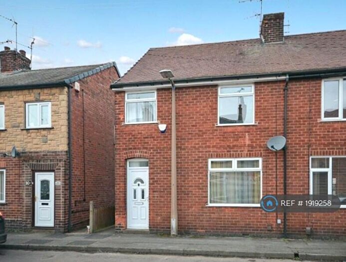 3 Bedroom Semi-Detached House To Rent In Claremont Avenue, Hucknall, Nottingham, NG15