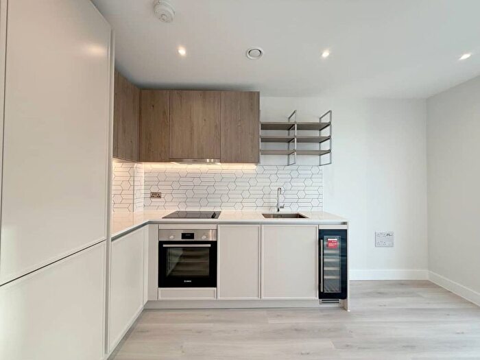 1 Bedroom Flat To Rent In Bufton House, Astell Road, SE3