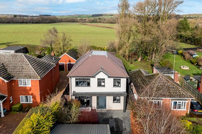 4 Bedroom Detached House For Sale In Old Great North Road, Stibbington, PE8