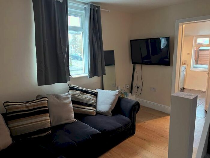 1 Bedroom Property To Rent In Mayfield Road, Bath, BA2