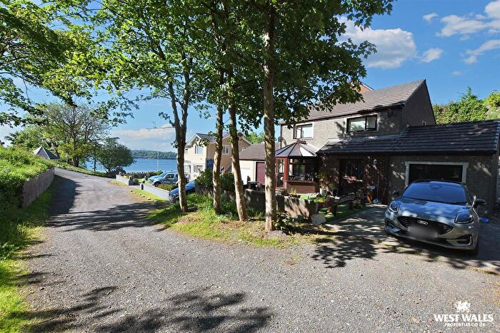 4 Bedroom Detached House For Sale In Beach Road, Llanreath, Pembroke Dock, SA72