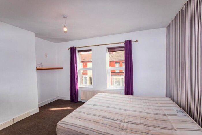 2 Bedroom End Of Terrace House To Rent In Symington Street, Northampton, NN5