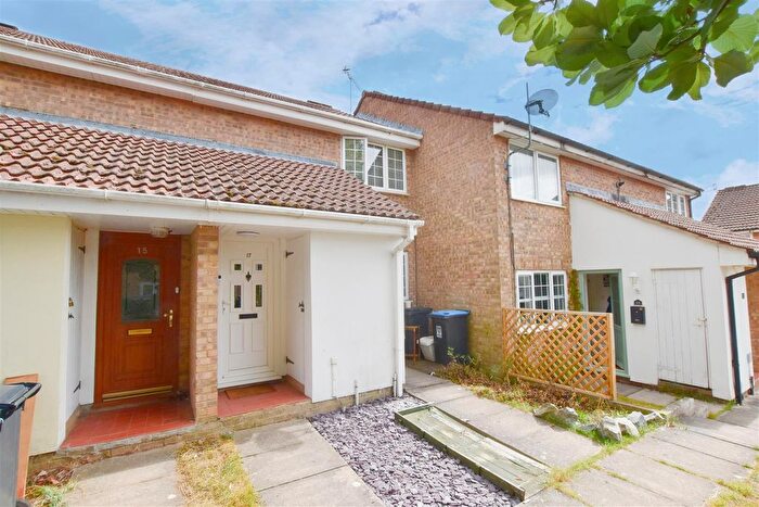 1 Bedroom Maisonette For Sale In Ramson Rise, Hemel Hempstead, HP1