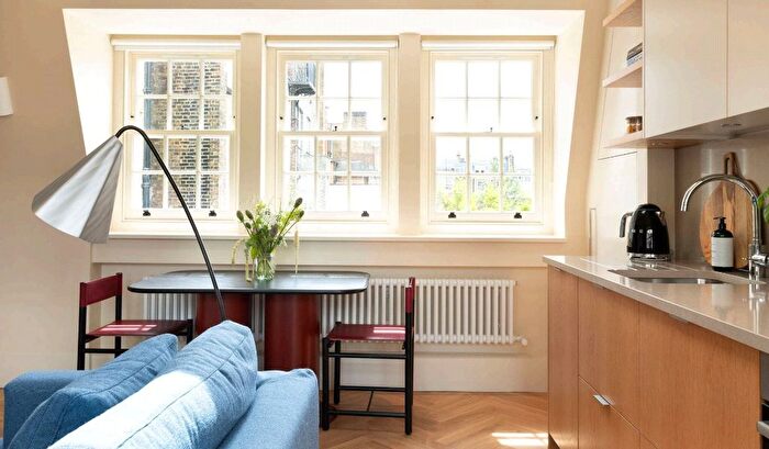1 Bedroom Flat To Rent In Harley Street, Marylebone, London, W1G