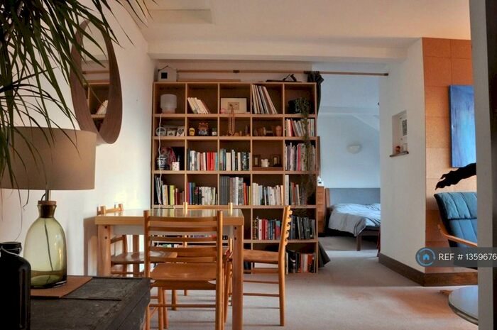 1 Bedroom Flat To Rent In Wood Close, London, E2