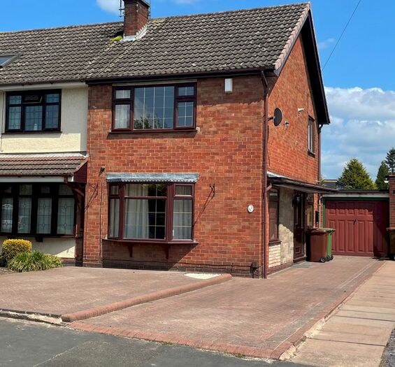 2 Bedroom Semi-Detached House To Rent In Lilac Road, Willenhall, WV12