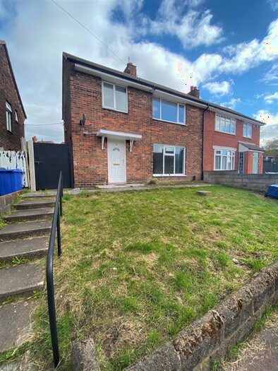 3 Bedroom Semi-Detached House To Rent In Lincoln Road, Kidsgrove, Stoke-On-Trent, ST7