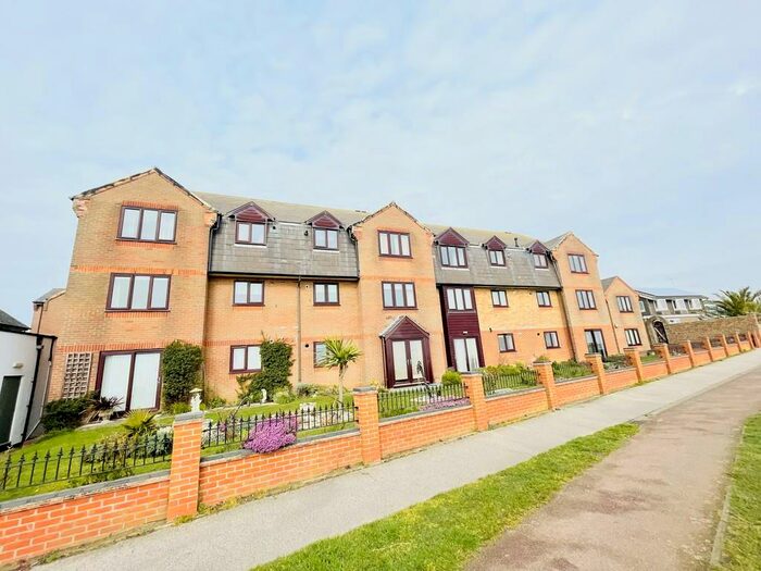 2 Bedroom Penthouse To Rent In Beachmans Court, NR33