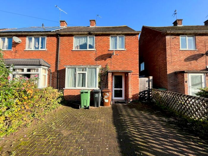 3 Bedroom Semi-Detached House To Rent In Bottleacre Lane, Loughborough, LE11