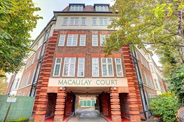 2 Bedroom Flat To Rent In Macaulay Road, London, SW4