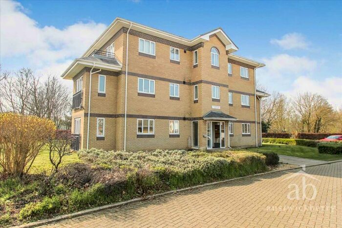2 Bedroom Apartment To Rent In St Martins Court, Bugbsy Way, Grange Farm, Kesgrave, Ipswich, IP5
