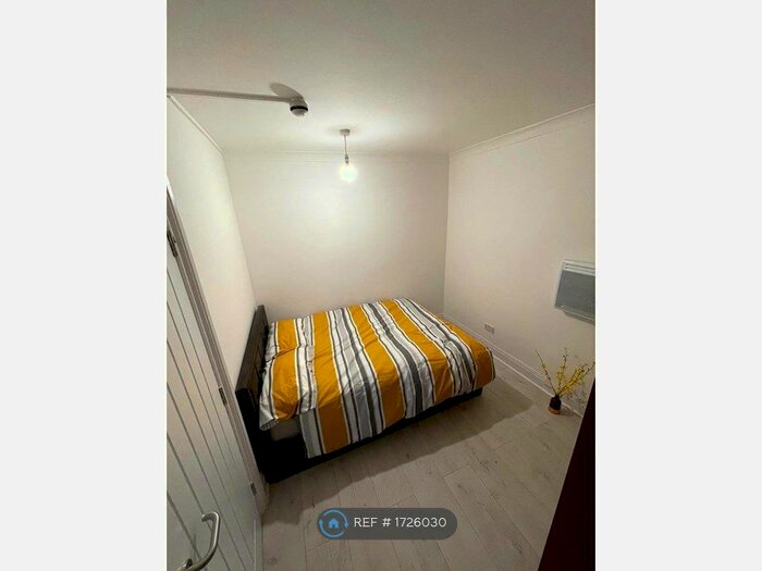 1 Bedroom Flat To Rent In Hounslow West, Hounslow, TW3