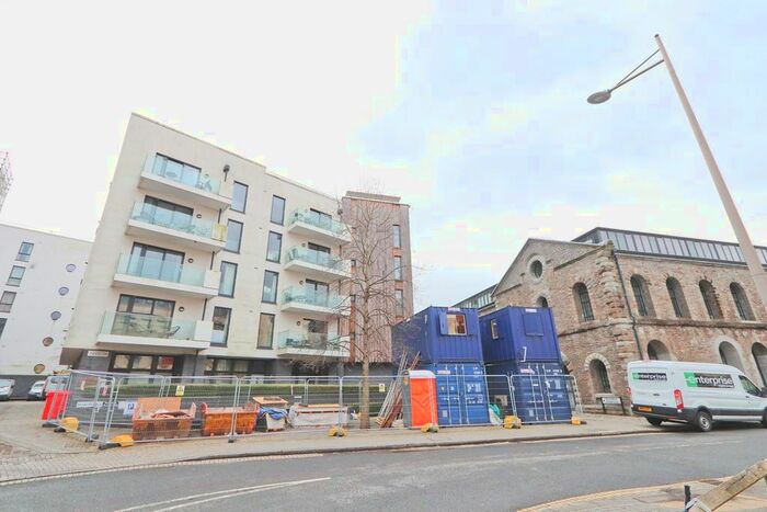 2 Bedroom Flat To Rent In Millennium Promenade, Bristol, BS1