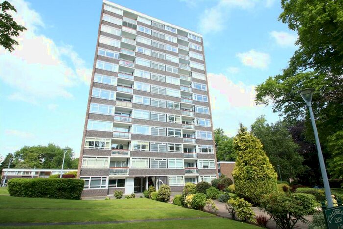 2 Bedroom Flat To Rent In Chadbrook Crest, Richmond Hill Road, Birmingham, B15