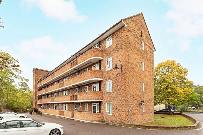 2 Bedroom Flat To Rent In Kingswood Estate, Sydenham, London, SE21