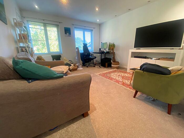 1 Bedroom Maisonette To Rent In Poppyfields, Welwyn Garden City, AL7
