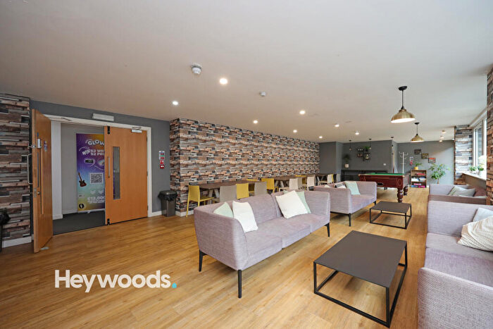 1 Bedroom Flat For Sale In Flat, Keele House, The Midway, Newcastle-under-Lyme, Staffordshire, ST5