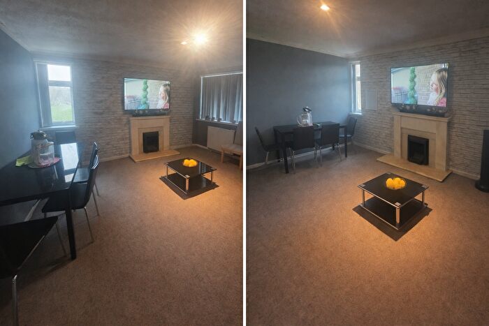 2 Bedroom Flat To Rent In Flat, Penncricket Court, Penncricket Lane, Oldbury, B68