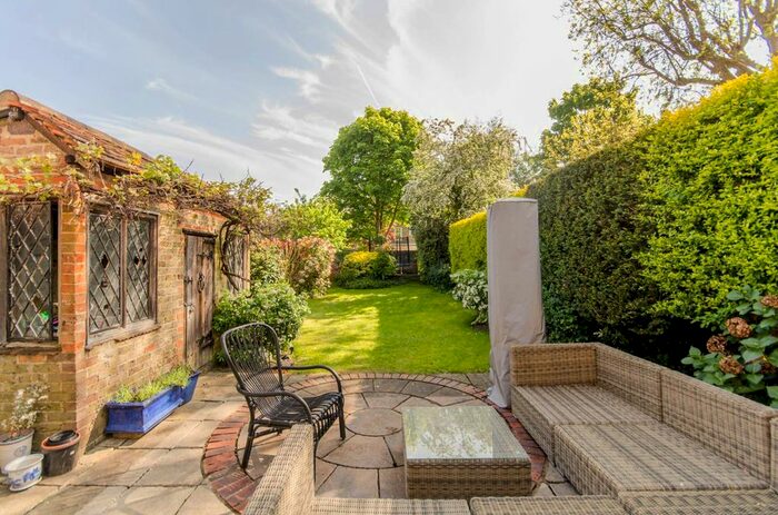 5 Bedroom Property To Rent In Merton Hall Road, Wimbledon, London, SW19