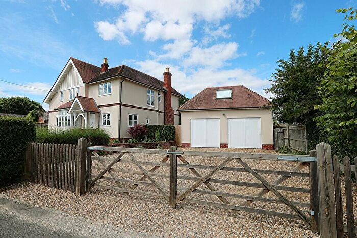 5 Bedroom Detached House For Sale In North Street, Englefield, Berkshire, RG7