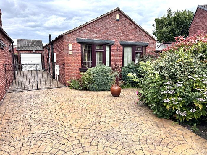 2 Bedroom Bungalow For Sale In Leaward Close, Nuneaton, CV10