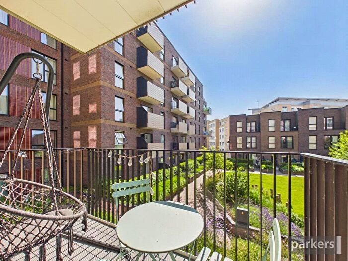 1 Bedroom Apartment For Sale In Carraway Street, Reading, Berkshire, RG1