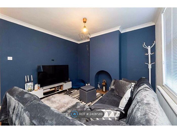 2 Bedroom Terraced House To Rent In Clarence Road, Sutton, SM1
