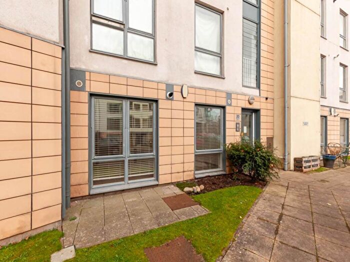 2 Bedroom Flat To Rent In Coburg Street, Leith, Edinburgh, EH6