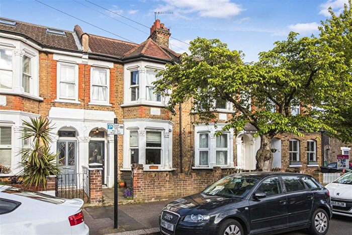 3 Bedroom Terraced House To Rent In Beulah Road, Walthamstow, London, E17