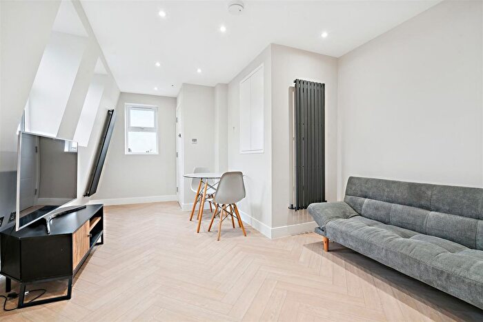 1 Bedroom Flat For Sale In Hoyle Road, Tooting, SW17