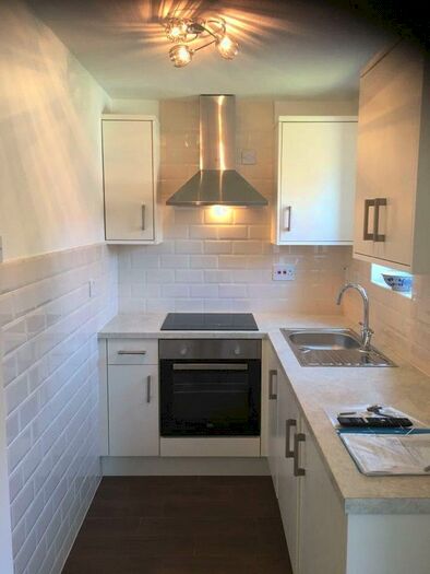 Apartment To Rent In Clowser Close, Clowser Close, Sutton, Surrey, SM1