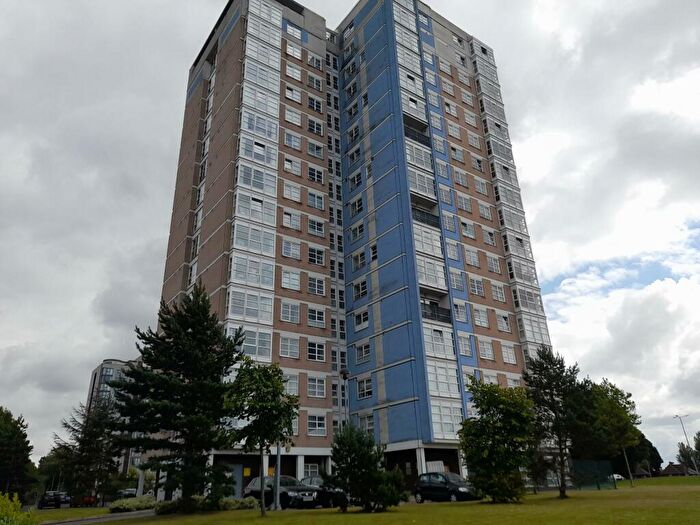 2 Bedroom Flat For Sale In Spindletree Avenue, Manchester, M9