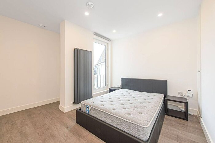 1 Bedroom Flat To Rent In Finchley Road, West Hampstead, NW3