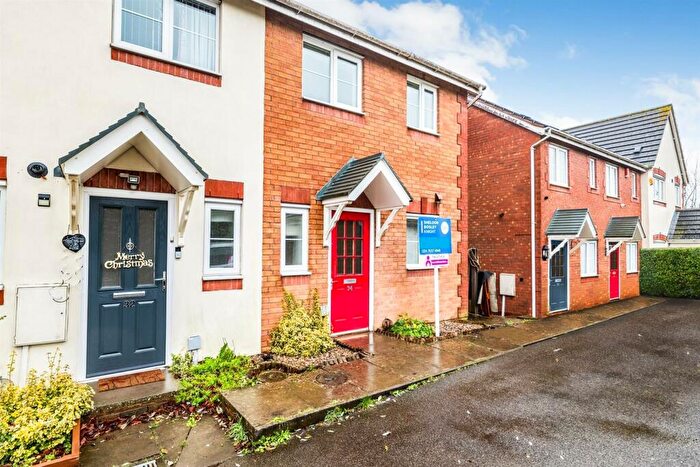 2 Bedroom End Of Terrace House To Rent In Ryders Hill Crescent, Nuneaton, CV10