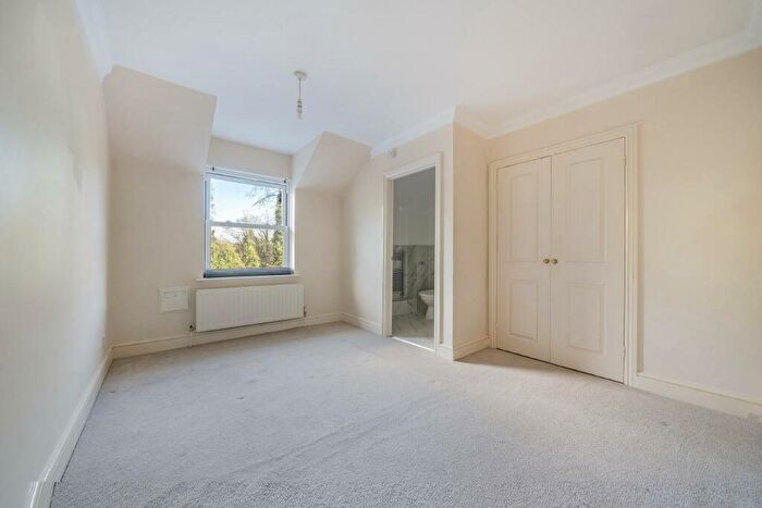 2 Bedroom Flat For Sale In Croxted Road, Dulwich, SE21