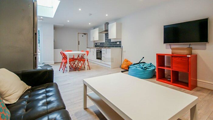 5 Bedroom Terraced House To Rent In Bournbrook Road, Selly Oak, Birmingham, B29