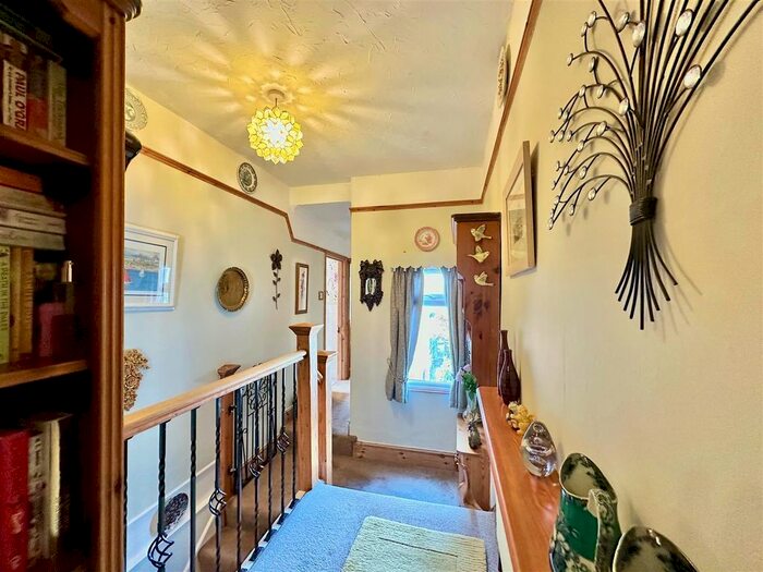 2 Bedroom Flat For Sale In Church Road, Plymstock, Plymouth, PL9