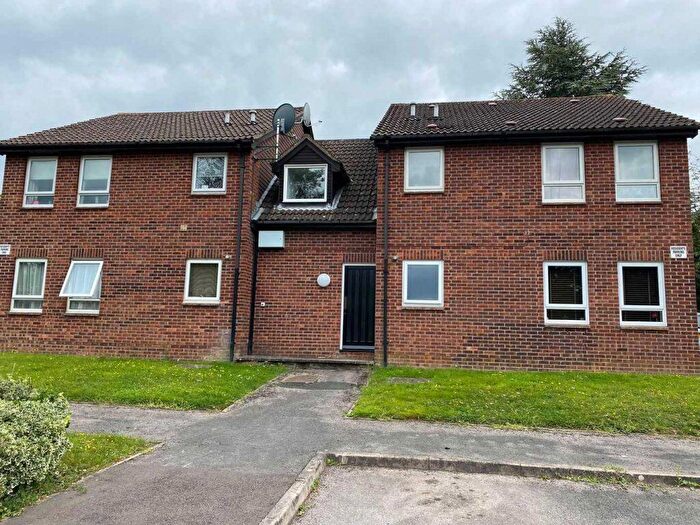 Studio To Rent In Titchfield Close Tadley, RG26
