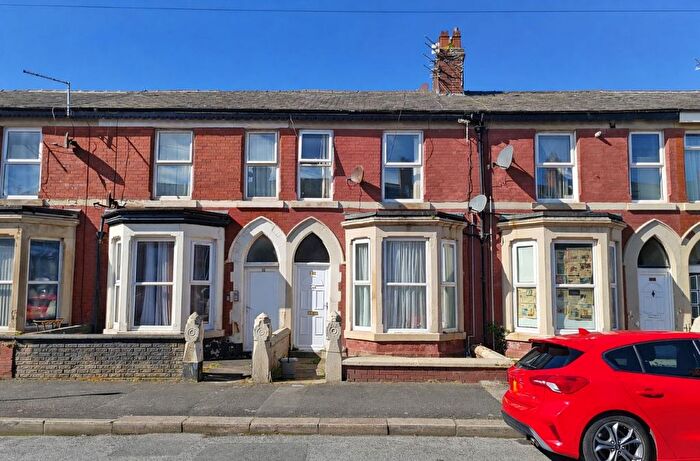 1 Bedroom Flat For Sale In Regent Road, Blackpool, FY1