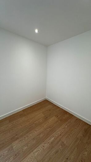 2 Bedroom Flat To Rent In High Street North, London, E6