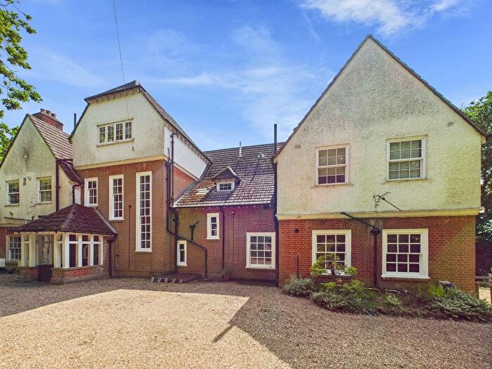 4 Bedroom Flat For Sale In Ladycroft, Heathfield Road, Keston, Kent, BR2